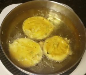 How to make Brinjal bajji