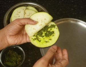 How to make Brinjal bajji